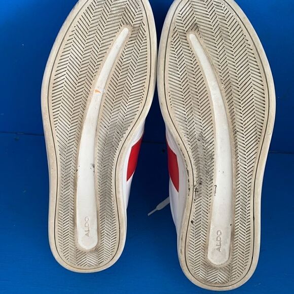 ALDO Hearts SNEAKERS Preowned 12 - Picture 6 of 8